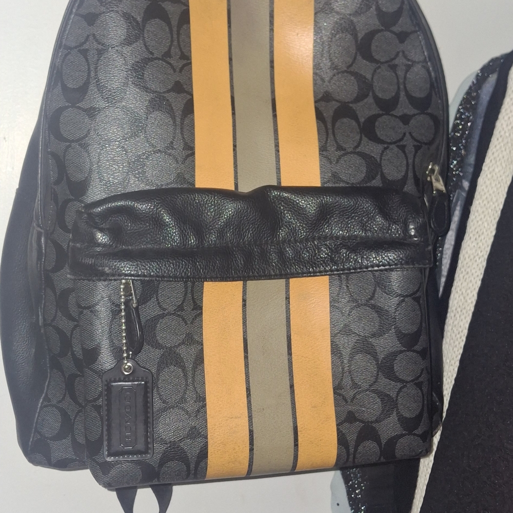Classic Coach Men’s Signature Leather Backpack in Black with Yellow Stripes